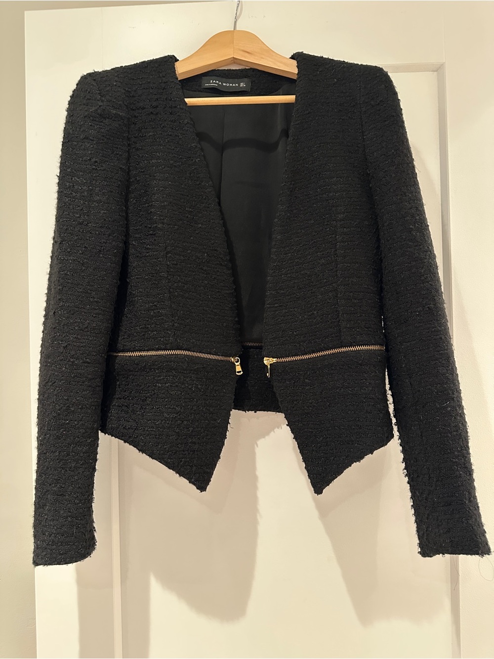 Zara Black Textured Bouclé Zip-Waist Blazer